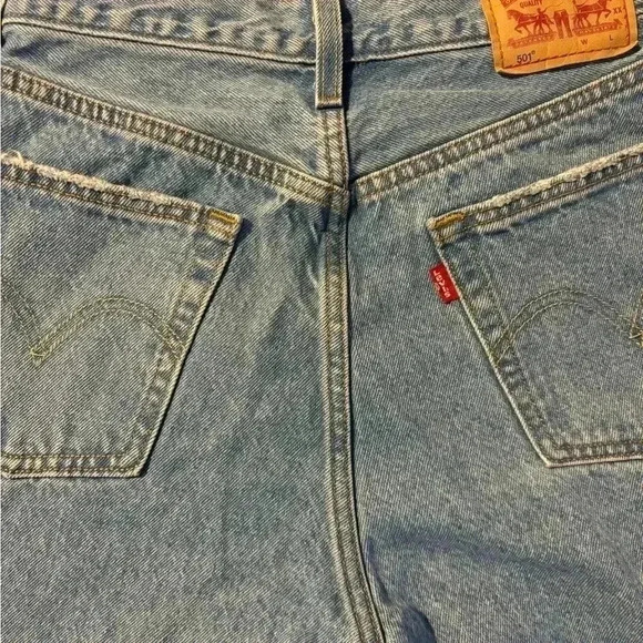 Vintage Levi 501 - Picture 7 of 14